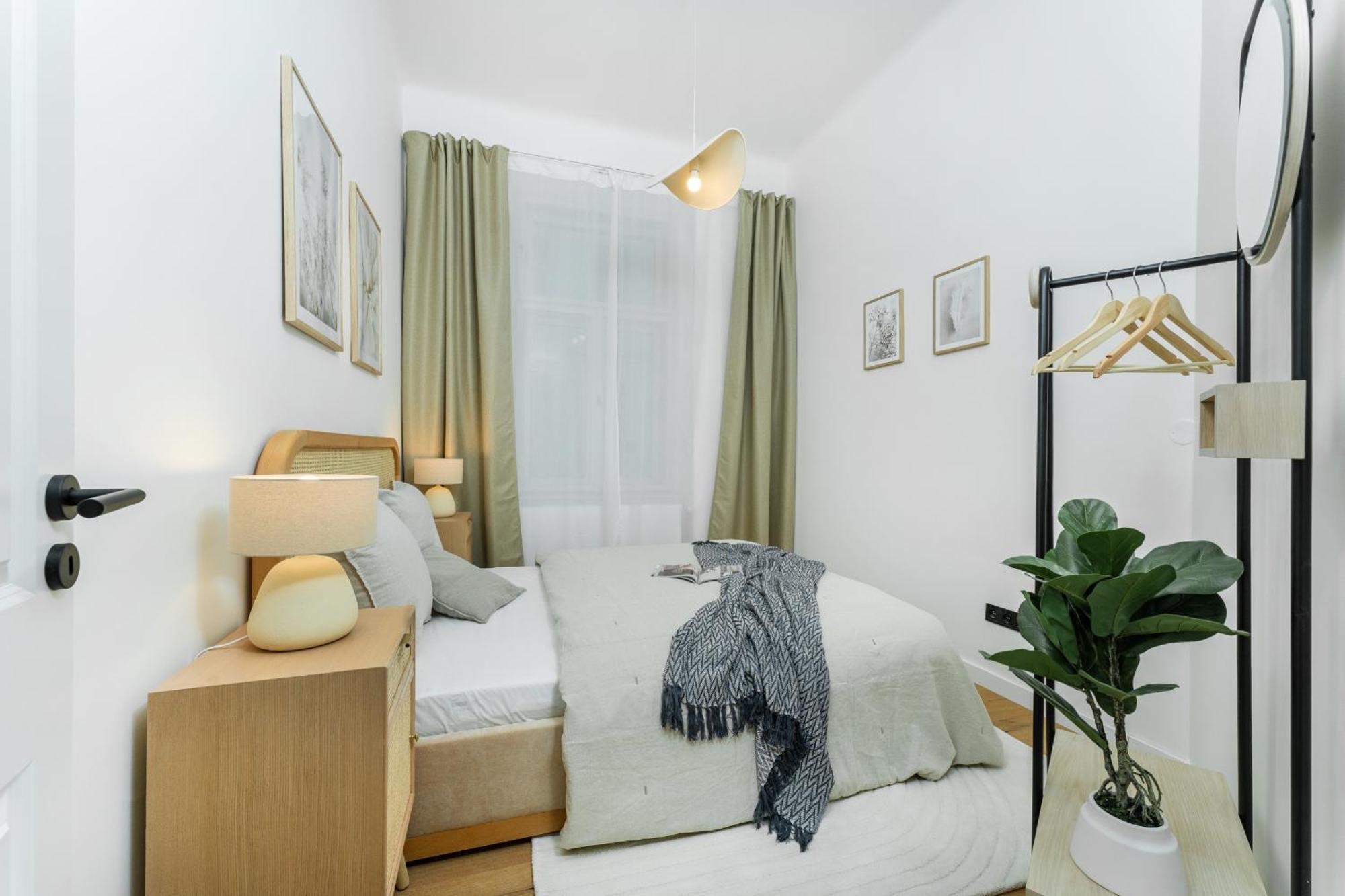 Cozy Wenceslas Square 700m Apartment, Prag